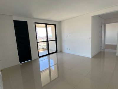 Apartamento com 2 dormitórios no Smart São João