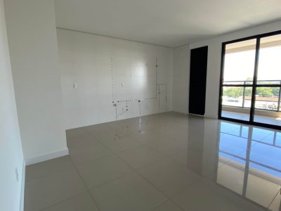 Apartamento com 2 dormitórios no Smart São João