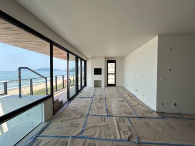 Apartamento à venda com 145m², 3 quartos, 3 suítes, 2 vagas no bairro Praia Brava em Itajaí