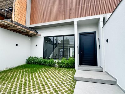 Sobrado à venda com 142m², 3 quartos, 3 suítes, 1 vaga no bairro São Francisco de Assis em Camboriú